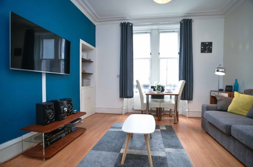 Photo 4 - Modern Flat in Rosemount City Centre