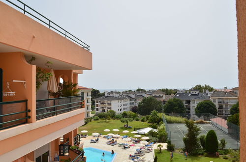 Photo 1 - Cozy Apartment At Carcavelos beach