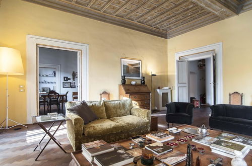 Foto 5 - Rome an Aristocratic Apartment in Historic Palace Near the Piazza Navona