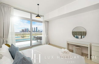 Photo 1 - LUX Holiday Home - Azure Residence 5