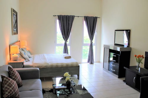 Photo 2 - Elegant Studio for rent in Discovery Gardens - GHA