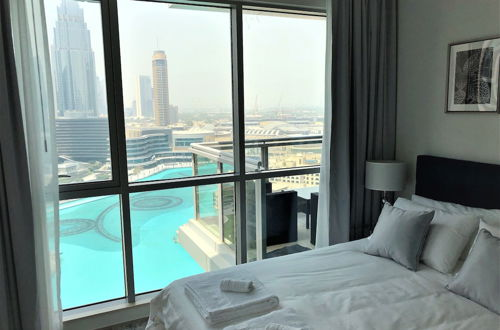 Photo 9 - Ultimate Stay 4BR Burj Khalifa view