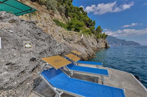 Photo 15 - Luxury Room With sea View in Amalfi ID 3938