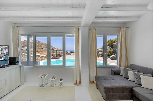 Photo 38 - Beautiful Large Luxury Villa in Mykonos