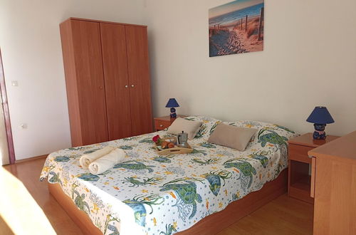 Foto 2 - Spacious Apartment in Senj With Swimming Pool