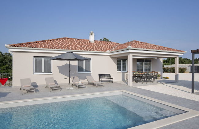 Villa in Kanfanar With Swimming Pool - Foto 14