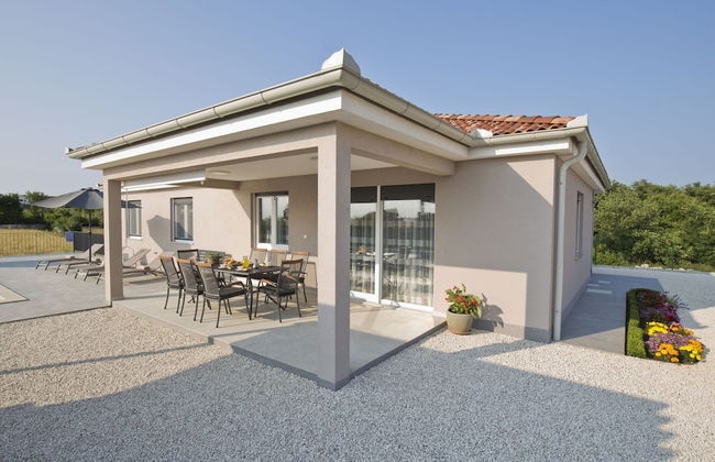 Villa in Kanfanar With Swimming Pool - Foto 27