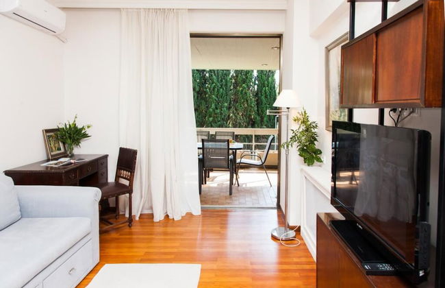 Delux Apartment with Amazing Balcony - Photo 2
