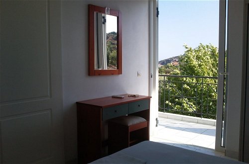 Photo 3 - Apartments Xenios Zeus 2