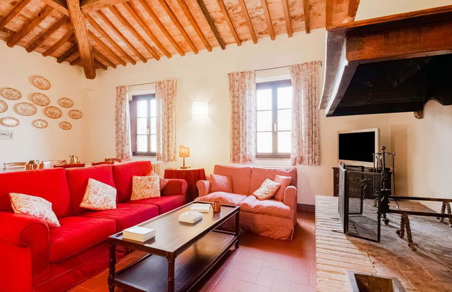 Rustic Farmhouse in Terricciola - Photo 12