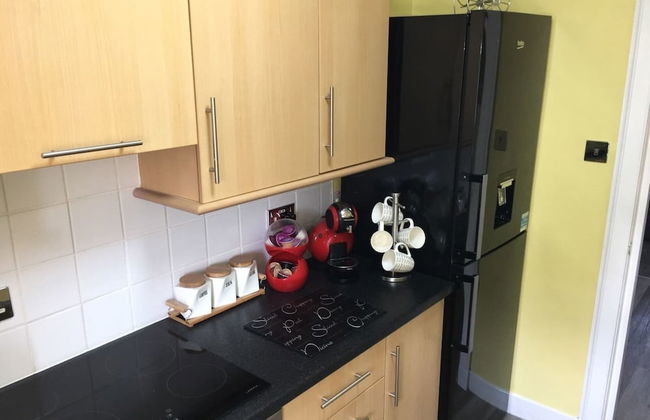 Lovely 2- Bed Apartment in Hawick - Photo 15