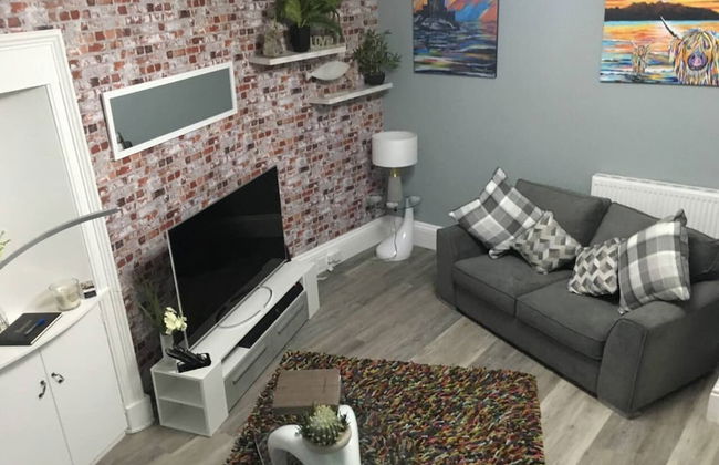 Lovely 2- Bed Apartment in Hawick - Photo 10