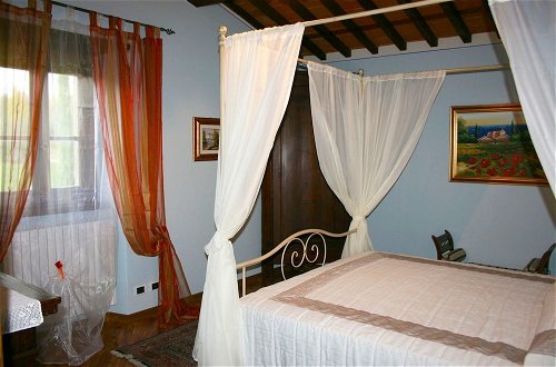 Photo 2 - Wonderful private villa with private pool, A/C, WIFI, TV, pets allowed and parking, close to Are...