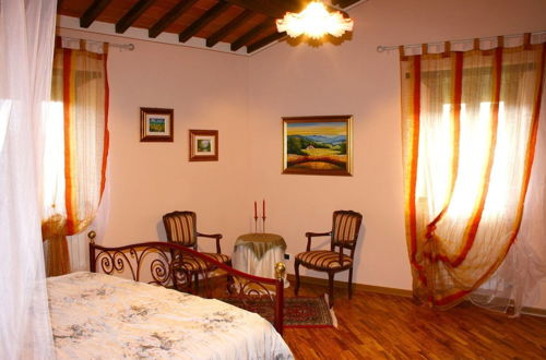 Foto 7 - Wonderful private villa with private pool, A/C, WIFI, TV, pets allowed and parking, close to Are...