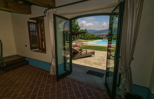 Scenic Stay in Poppi With Pool - Photo 13