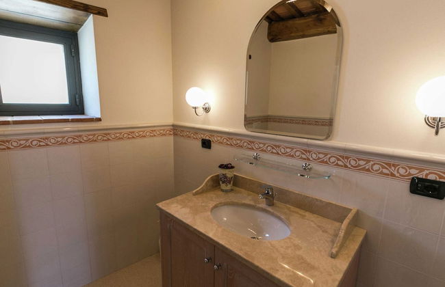Scenic Stay in Poppi With Pool - Photo 16