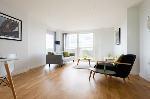 Photo 20 - 2 bed 2 Bath Greenwich Apart. - London