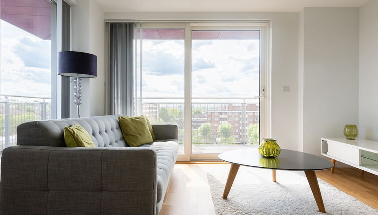 Photo 1 - 2 bed 2 Bath Greenwich Apart. - London