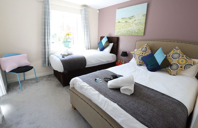 Birmingham Airport/NEC Beauty Homebase - Foto 9