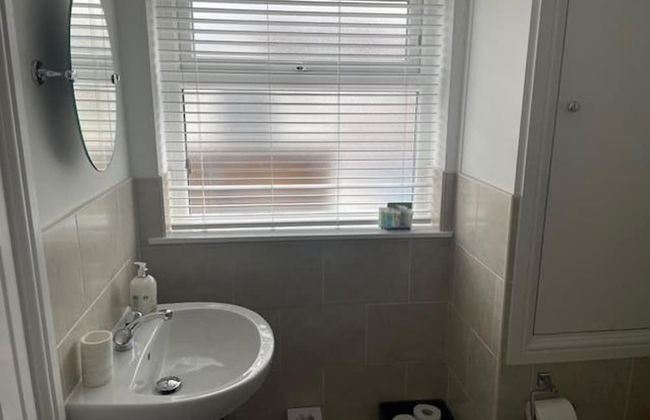 1 Bed Flat Sleeps 4, Free Parking, Balcony - Foto 17