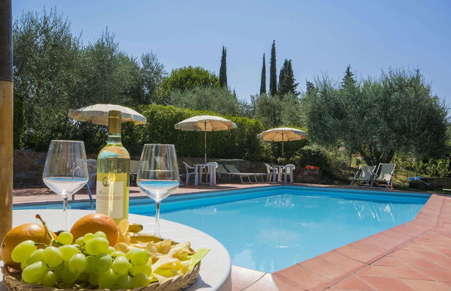 Farmhouse in Chianti With Pool and Terrace - Foto 10
