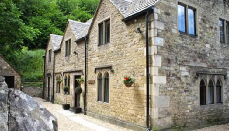 Photo 1 - Cotswolds Valleys Accommodation Springfl