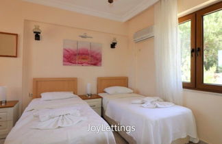 Photo 2 - Villa AX07 by JoyLettings