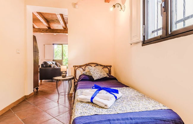 Charming Villa With Pool and Panoramic Surroundings - Foto 5