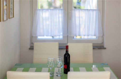 Foto 10 - Luxurious Apartment in Sveti Vid-miholjice With Terrace