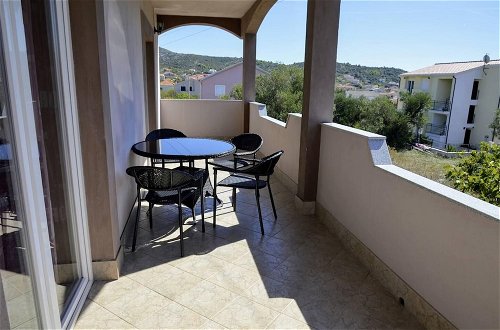Foto 13 - Lovely 2-bed Apartment in Vinisce, Close to Beach