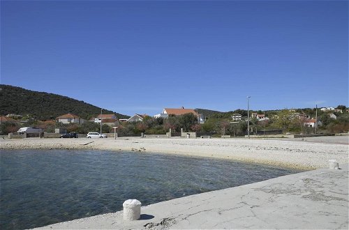 Foto 32 - Lovely 2-bed Apartment in Vinisce, Close to Beach