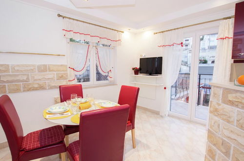 Photo 18 - Spacious Apartment in Slatine With Terrace