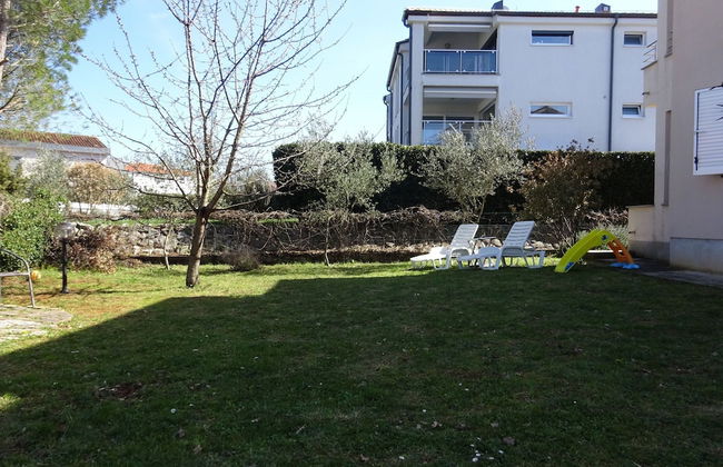 Large Apartment in Malinska near Sea - Foto 8