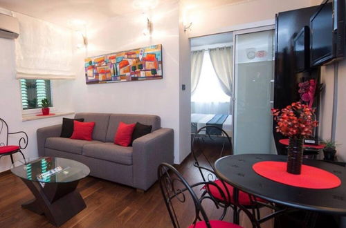 Photo 8 - Impeccable 1-bed Apartment in Center of Split