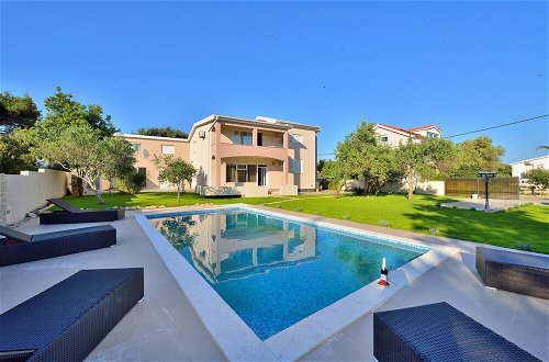 Foto 18 - Villa Fresia in Vir With 4 Bedrooms and 2 Bathrooms