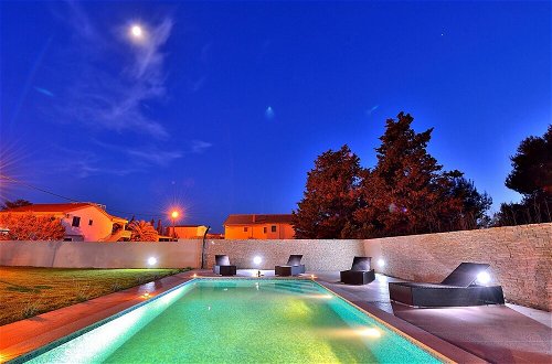 Photo 57 - Villa Fresia in Vir With 4 Bedrooms and 2 Bathrooms