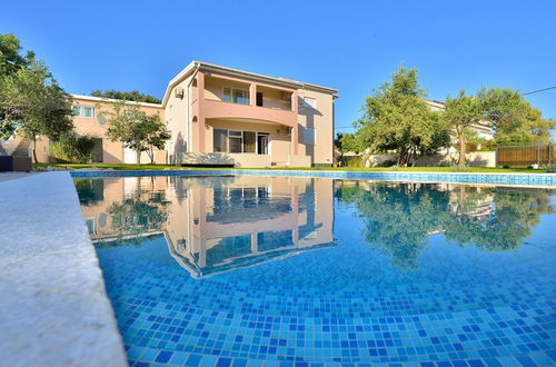 Foto 46 - Villa Fresia in Vir With 4 Bedrooms and 2 Bathrooms