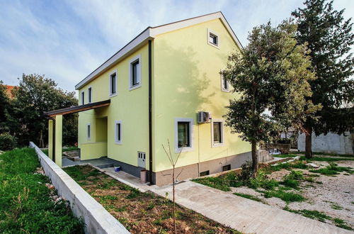 Photo 31 - Spacious Holiday Home in Pakoštane near Sea