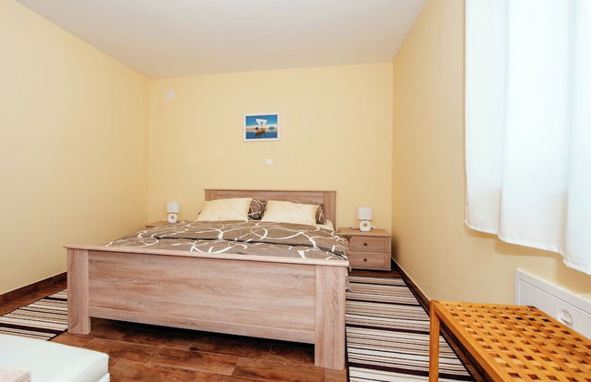 Spacious Holiday Home in Pakoštane near Sea - Foto 8