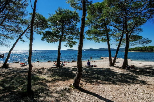 Photo 35 - Spacious Holiday Home in Pakoštane near Sea