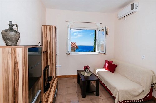 Foto 1 - Bright Apartment in Dalmatia by the Sea