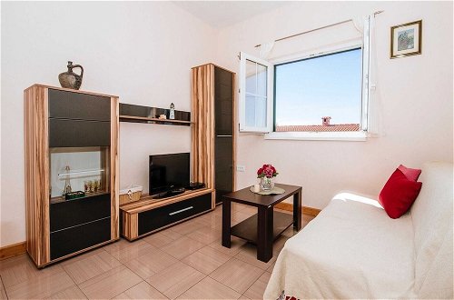 Foto 9 - Bright Apartment in Dalmatia by the Sea