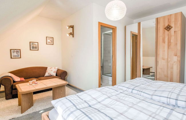 Large Holiday Apartment near Willingen with Private Garden & Terrace - Foto 2