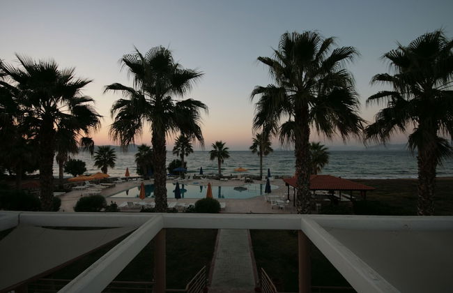 Irina Beach Hotel - Foto 45
