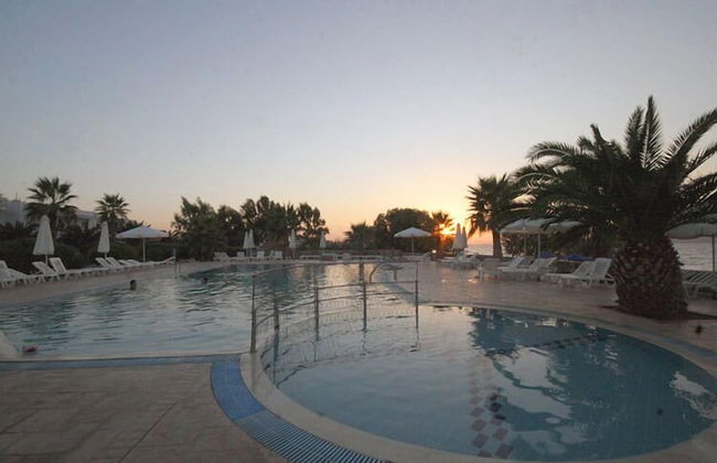 Irina Beach Hotel - Foto 56