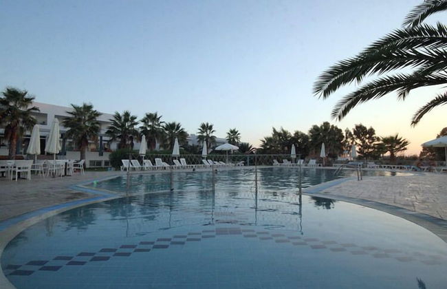 Irina Beach Hotel - Foto 57