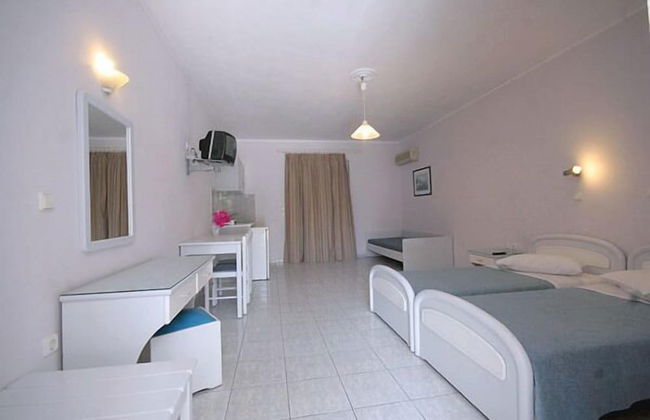 Irina Beach Hotel - Foto 20