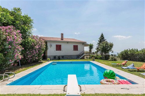 Foto 31 - Dream Holidays in a Luxurious Garden Pool Villa