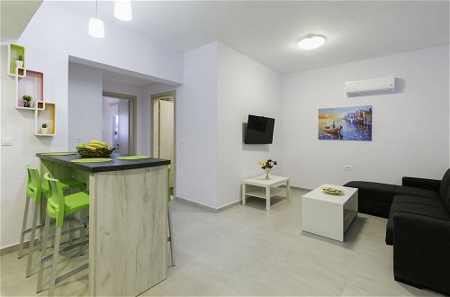 Foto 7 - Lindos Kalathos Luxury Apartments