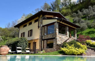 Photo 1 - Flat in Villa With Pool and Lake View